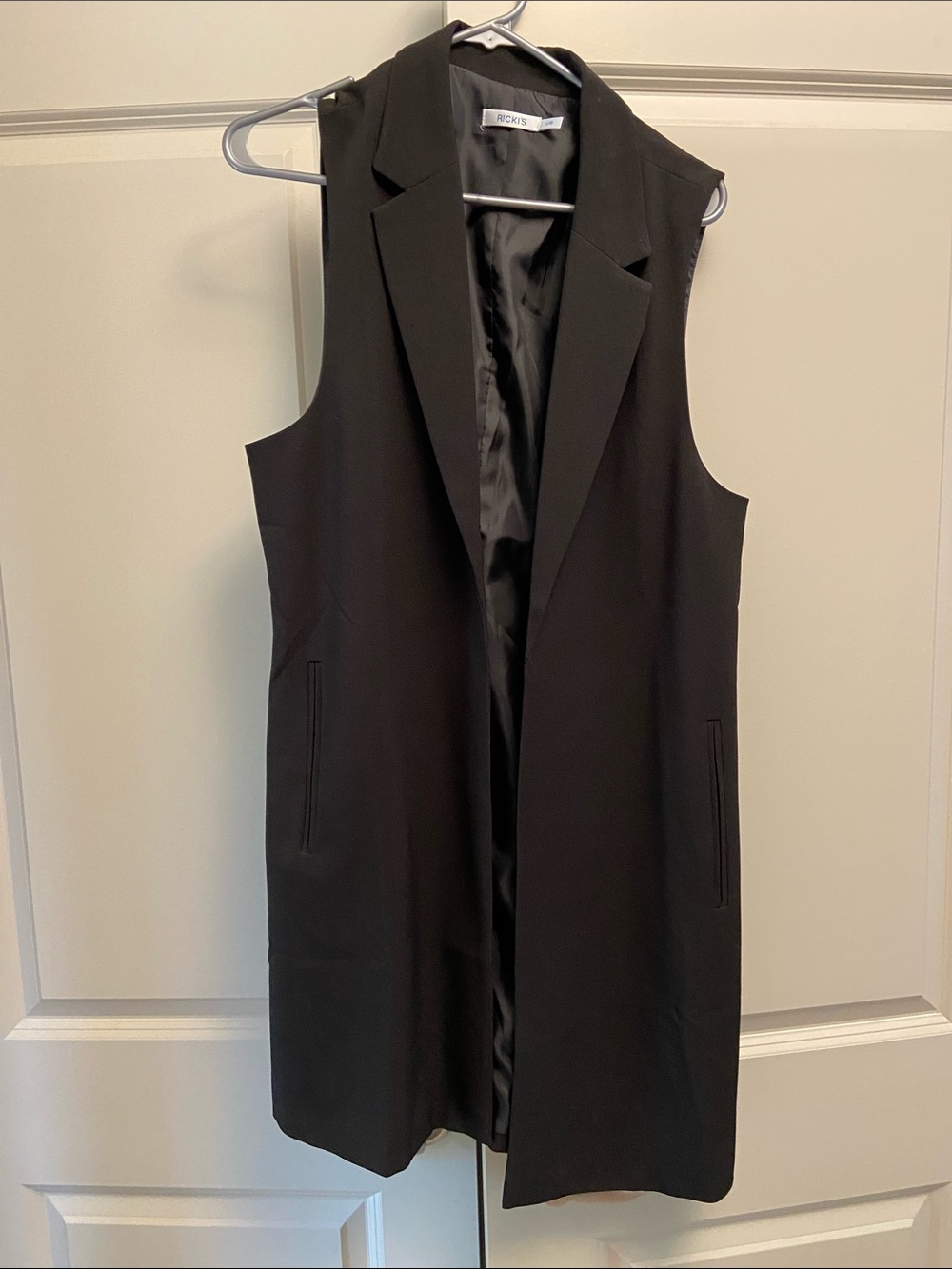 Ricki's Black Sleeveless Longline Blazer Vest